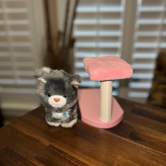 American Girl Doll Care Essentials Tower and Grey Cat with Collar - Picture 7 of 9